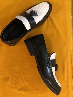2-Tone Ska Black & White Loafers W Tassels